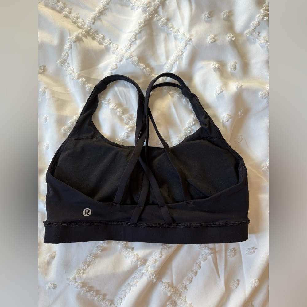 Lululemon Energy Bra. Size 8. Colour black.
